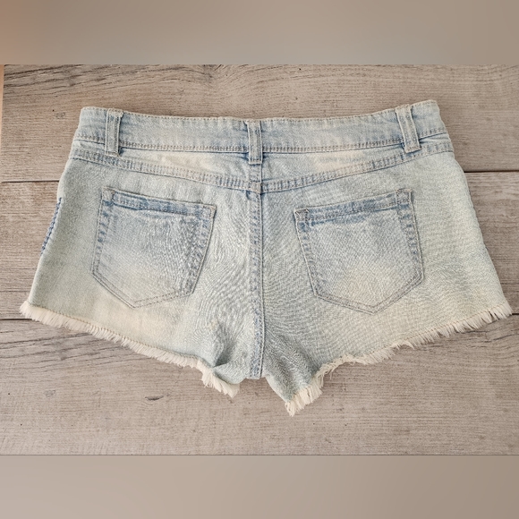 Bluespice Women Denim Shorts Lowrise Great Fit Size XS - Picture 7 of 8